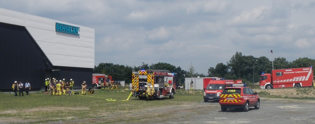 FW-LÜD: Zeitaufwendiger Feuerwehreinsatz durch Filterbrand