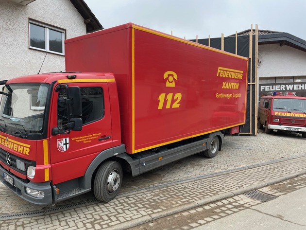 FW Xanten: Fahrzeugspende an die Freiwillige Feuerwehr Dernau