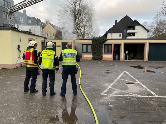 POL-PDTR: Brand in einem Nebengebäude des Blesius Garten/ Hotelbetrieb und Gastronomie laufen normal weiter