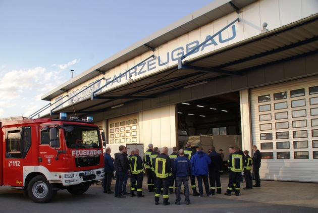 FW-AR: Löschzug Neheim erhält seltene Ausbildungsmöglichkeit