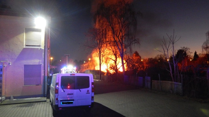 FW-F: Gartenhüttenbrand in Griesheim