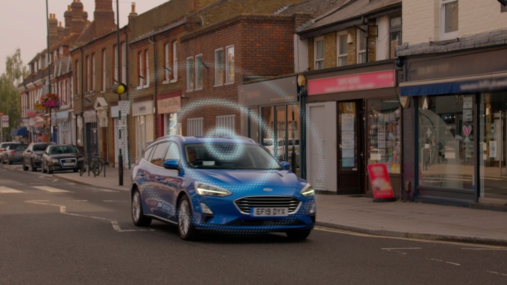 Ford-Werke GmbH: Ford entwickelt vernetzte "Road Safe"-Technologie zur Vorhersage von potenziellen Unfällen