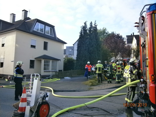 FW-EN: Wohnungsbrand und Arbeitsunfall in Gevelsberg