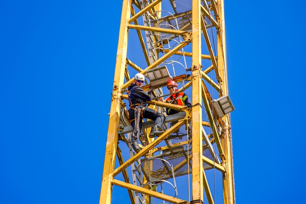 FW-OLL: Fortbildung zur Absturzsicherung bei der Kreisfeuerwehr Landkreis Oldenburg