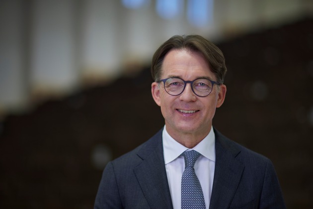 Münchner Wissenschaftler Prof. Dr. med. Dr. h.c. Matthias H. Tschöp wird gemeinsam mit Prof. Richard DiMarchi sowie Prof. Svetlana Mojsov mit dem Broermann Medical Innovation Award 2026 ausgezeichnet