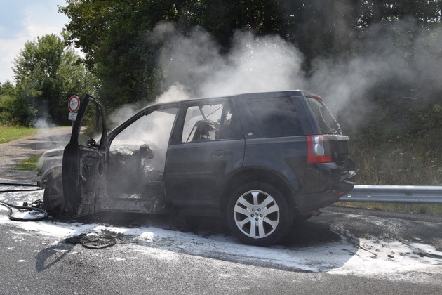 POL-PDKL: SUV geht in Flammen auf