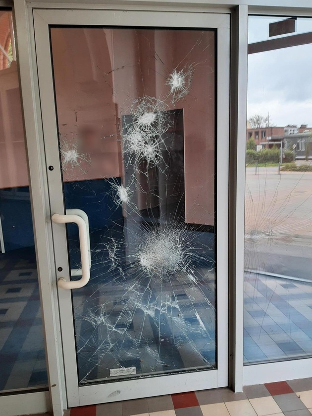 BPOL-BadBentheim: Vandalismus am Bahnhof Bohmte - Zeugenaufruf der Bundespolizei