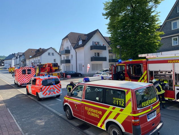 FF Olsberg: Angeblicher Wohnungsbrand in Olsberg, Mann mit Rauchvergiftung im Krankenhaus
