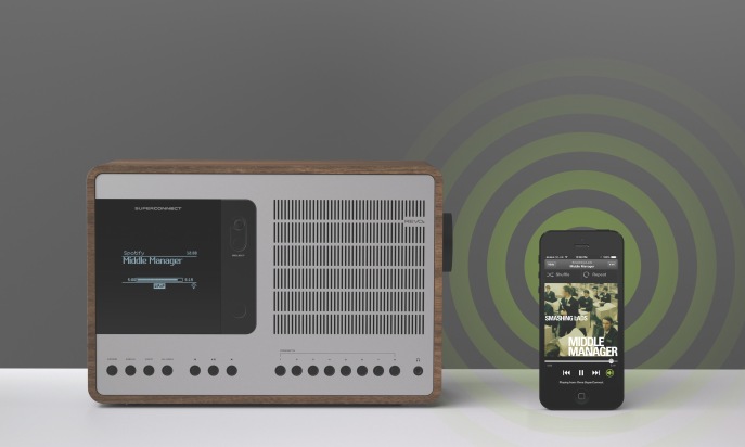 Pocketmedia AG: Multi-Format Tischradio: REVO jetzt neu mit Spotify Connect (BILD)