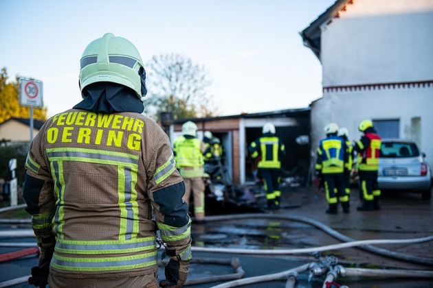 FW-SE: Gemeldeter Dachstuhlbrand in Oering