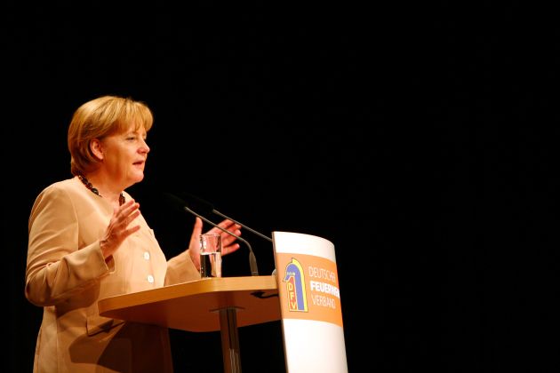 Angela Merkel gegen Sparmaßnahmen bei Feuerwehr / Bundeskanzlerin redete vor Delegierten des 28. Deutschen Feuerwehrtages