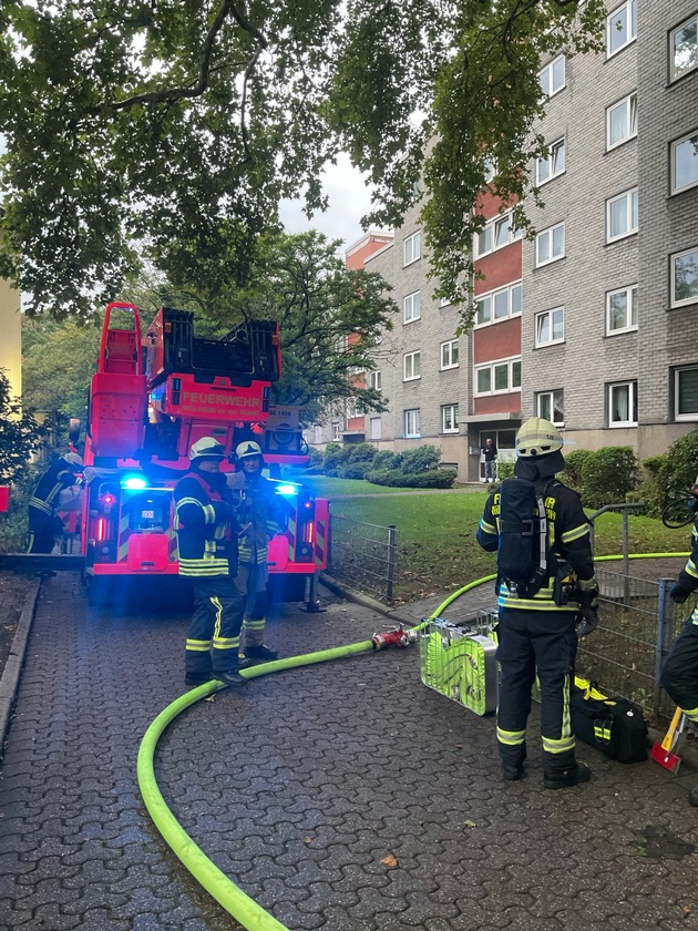 FW-MH: Wohnungsbrand in Mülheim: Eine Person schwer verletzt - erfolgreiche Rettung durch Brandwohnung