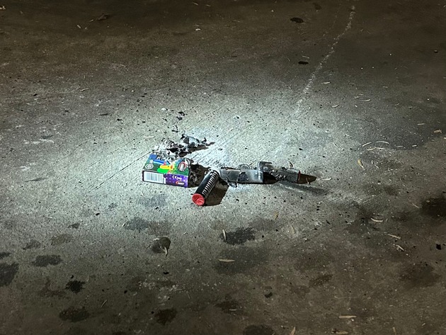 FW Rösrath: Feuerwerk verursacht Rauchentwicklung in Tiefgarage