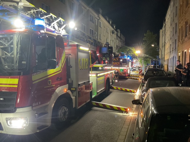 FW-DO: Nächtlicher Wohnungsbrand in der Dortmunder Nordstadt