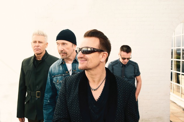 U2 doppelt erfolgreich: Platz 1 in den DVD- und Platz 3 in den Album-Charts für &quot;U2 iNNOCENCE + eXPERIENCE Live in Paris&quot;