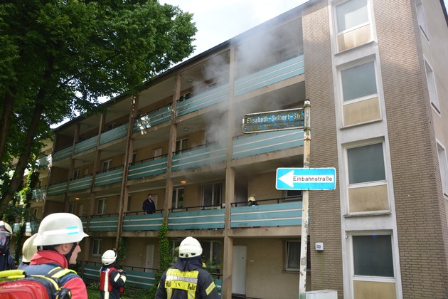 FW-MH: Wohnungsbrand mit verletzter Person