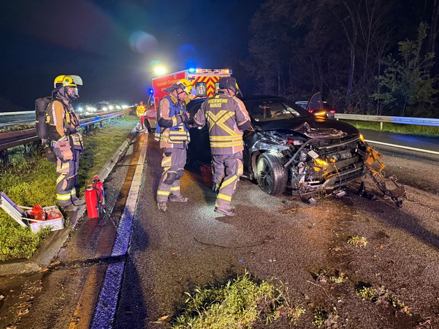 FW H&uuml;nxe: Verkehrsunfall auf der BAB 3 - beide Fahrtrichtungen betroffen