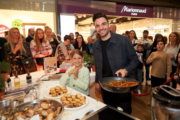 Stefano Zarrella zaubert Zürchern Kürbis Bruschetta auf den Teller