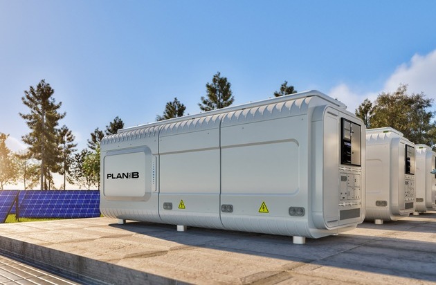 PLAN-B NET ZERO: PLAN-B NET ZERO präsentiert auf D-A-CH-Wasserstoffsymposium Resilienz-Konzept aus Battery Energy Storage Systems (BESS), Wasserstoff und KI