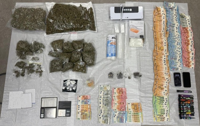 POL-K: 251110-6-K Schwerpunktgruppe entdeckt illegalen Handel mit Kokain und Cannabis - auch Präsenzteam in der Innenstadt erfolgreich