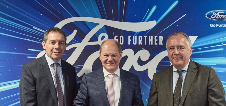 Ford-Werke GmbH: Urbane Mobilität: Hamburgs Erster Bürgermeister Olaf Scholz zu Gedankenaustausch bei Ford-Werken in Köln (FOTO)