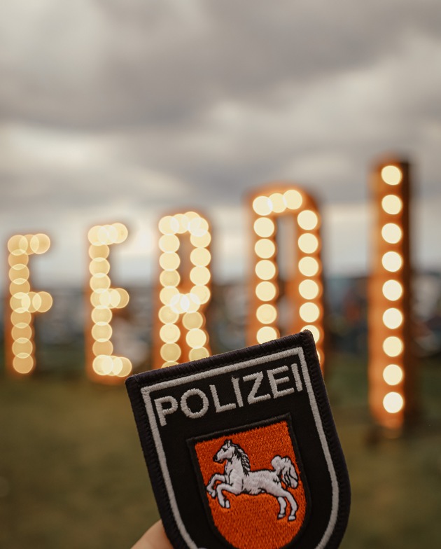 POL-ROW: ++ Ferdinands Feld Open-Air-Festival - Polizei zieht positives Resümee ++