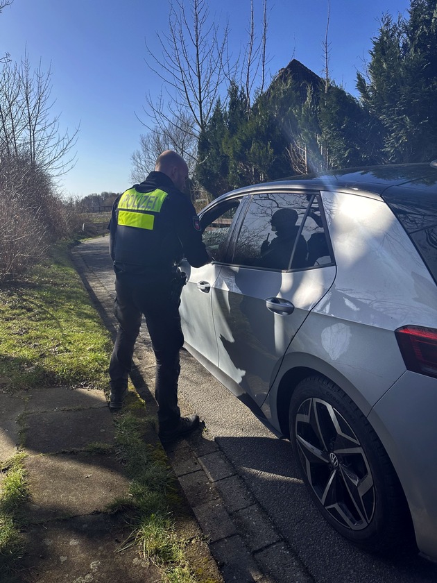 POL-STD: Kontrollwoche Gurtpflicht und Kindersicherung - Polizei kontrolliert eine Woche lang über 400 Autos