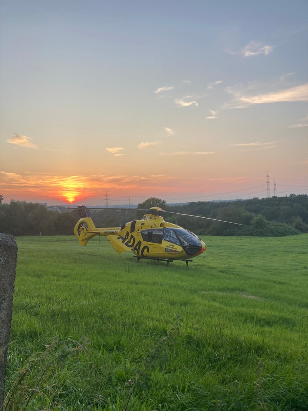 FW-EN: Rettungshubschrauber fliegt Kind nach Sturz in eine Kinderklinik