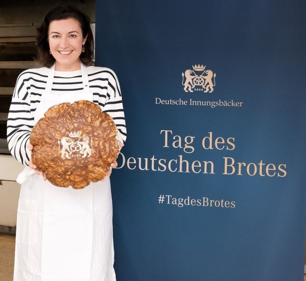 Zum Tag des Deutschen Brotes: Dorothee Bär wird neue Brotbotschafterin