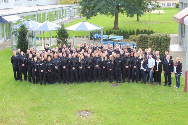 POL-GOE: Die Polizeidirektion Göttingen ist für die Zukunft gut aufgestellt - Polizeivizepräsident Bernd Wiesendorf begrüßt 131 neue Mitarbeiterinnen und Mitarbeiter