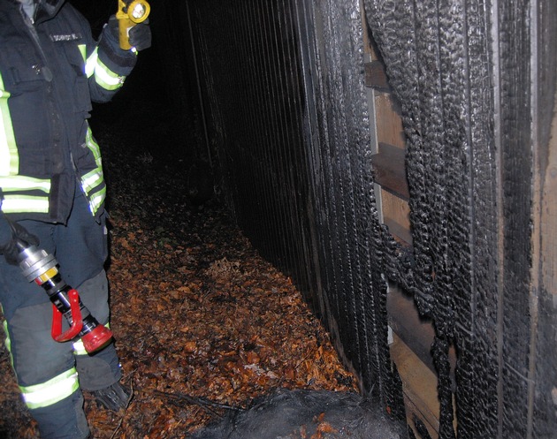 POL-PPWP: A6/Enkenbach-Alsenborn: Brand an ehemaliger Salzhalle