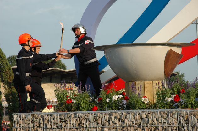 15. CTIF-Olympiade in Mulhouse feierlich eröffnet / Mehr als 3.000 Feuerwehrangehörige aus 26. Nationen beim Wettbewerb (BILD)