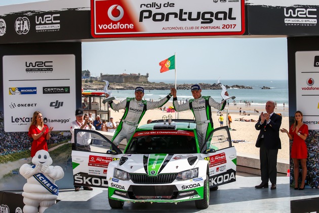 Rallye Portugal: Sieg für Pontus Tidemand und SKODA, Last-Minute-Drama für Andreas Mikkelsen (FOTO)