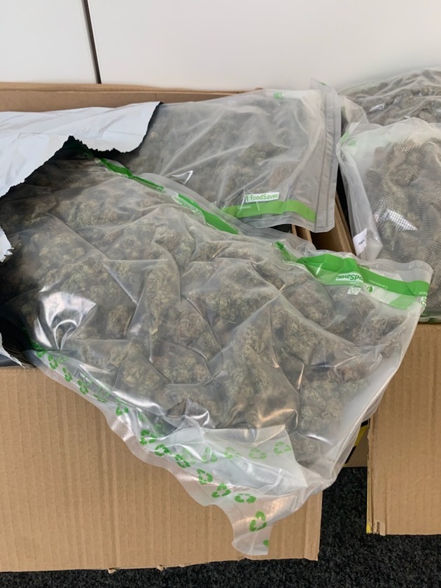 HZA-P: Zoll zieht Paketsendungen mit mehr als 25 Kilogramm Marihuana aus dem Verkehr / Zollfahndungsamt Berlin Brandenburg &uuml;bernimmt die Ermittlungen