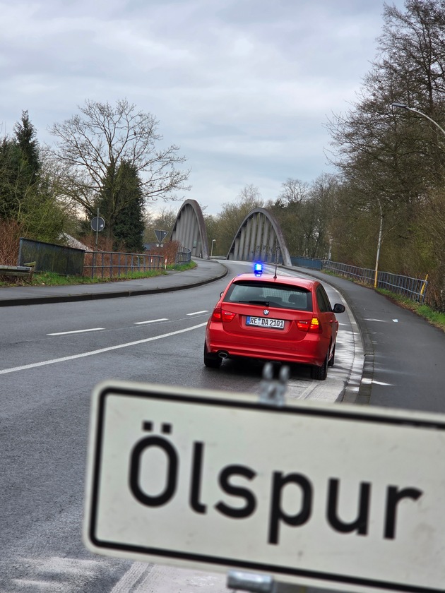 FW Datteln: Kraftstoffspur führt durch das gesamte Staftgebiet