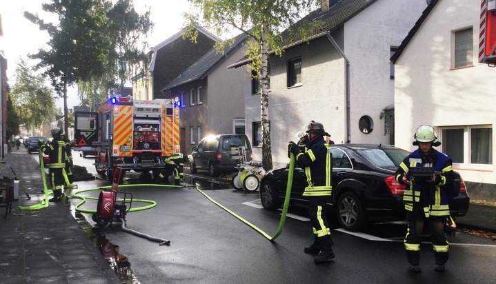 FW-BN: Kellerbrand in Bonn-Küdinghoven - eine Person wurde leicht verletzt
