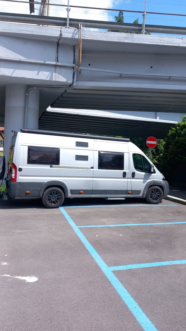 POL-E: Essen: Wohnmobil von Ausflugsparkplatz gestohlen - Fotofahndung