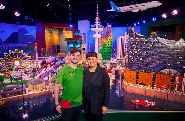 LEGO Discovery Centre Hamburg: Am 13. Juni 2025 eröffnet das LEGO Discovery Centre Hamburg / Exklusiver Einblick in die LEGO MINI WORLD mit Hamburger Wahrzeichen wie Rathaus und Elbphilharmonie / Tickets ab 23. Mai im Vorverkauf