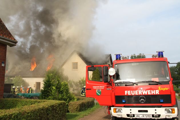 POL-WL: Erneute Brandstiftung an einem Einfamilienhaus