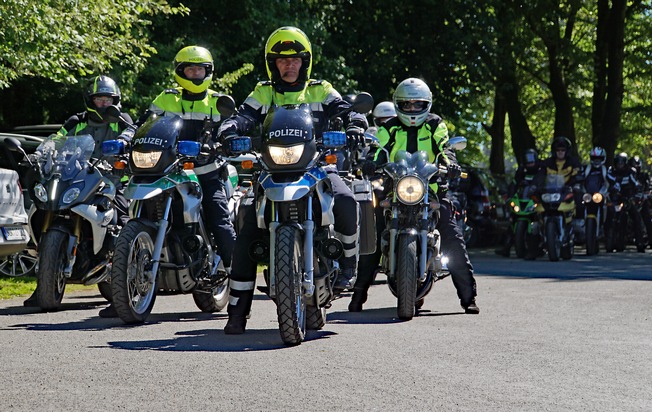 POL-BOR: Kreis Borken - PoliTour 2018 - zweite Runde der Sicherheitsaktion für Motorradfahrer