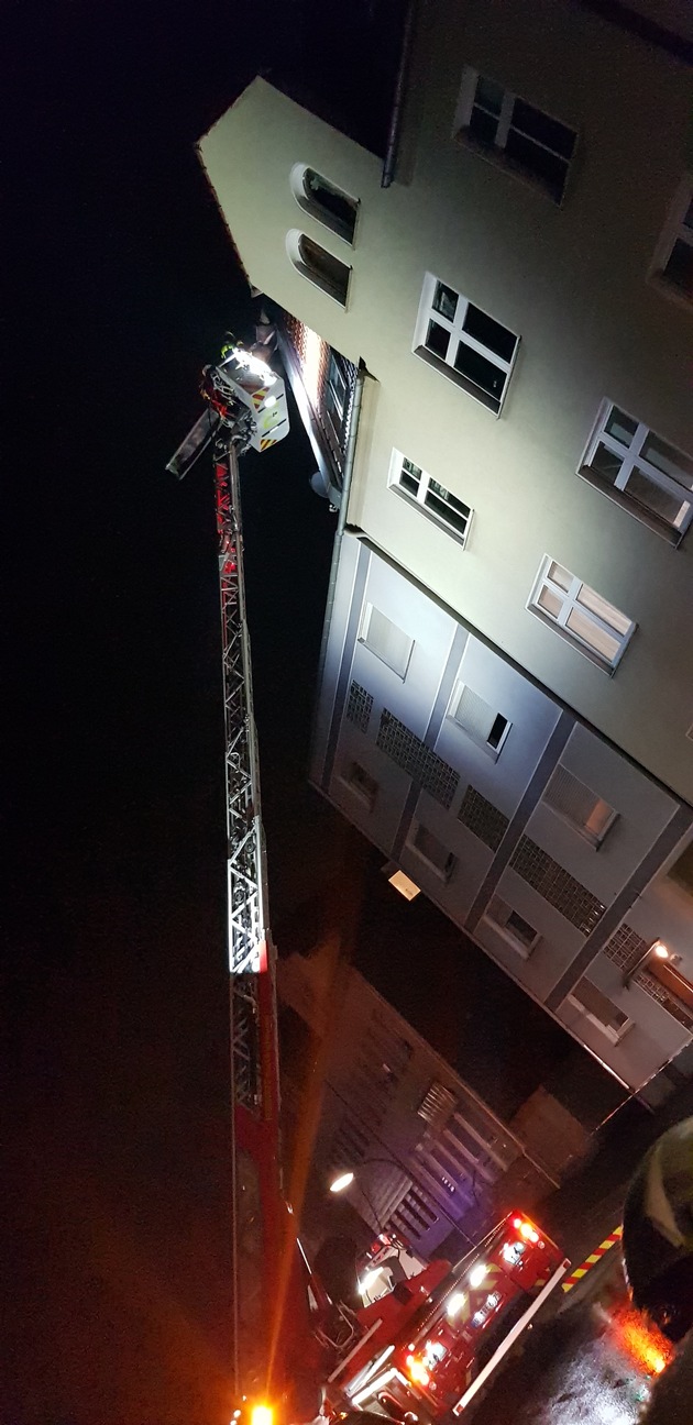 FW-RE: Sturmtief Victoria beschert der Feuerwehr Recklinghausen erhöhtes Einsatzaufkommen