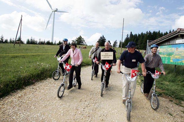 Le Conseil fédéral visite le centre de compétences en matière d&#039;énergies renouvelables le plus grand d&#039;Europe