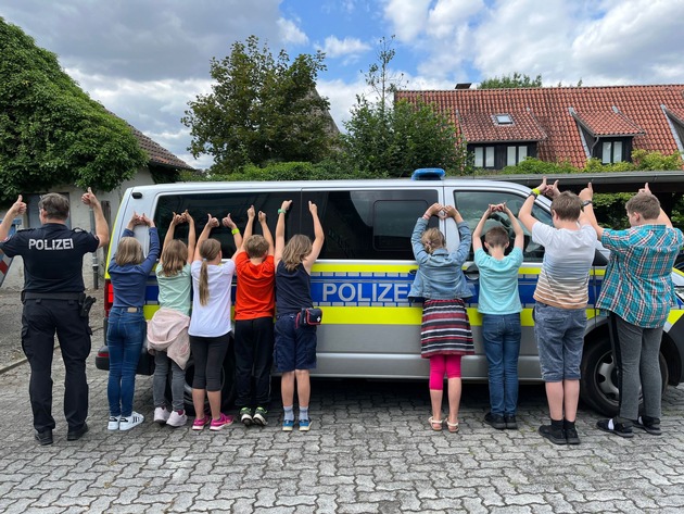 POL-NI: Stadthagen - Ferienspaßaktion bei der Polizei
