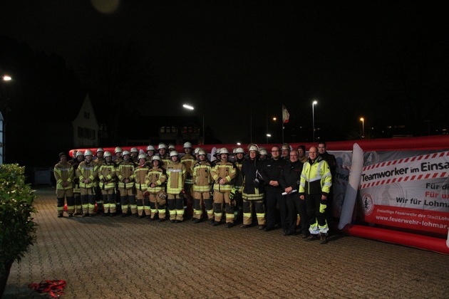 FW-Lohmar: Bescherung bei der Feuerwehr