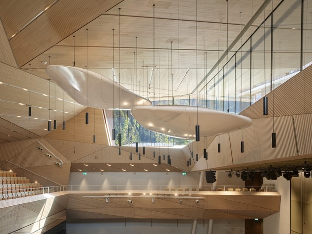 Medienmitteilung: Internationale Auszeichnung für Andermatt Konzerthalle: Gewinnerin des Architizer A+Awards 2022 für Konzertsäle weltweit