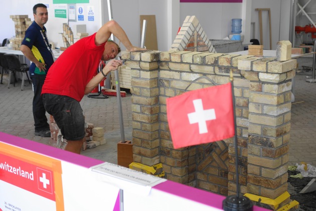 Schweizerischer Baumeisterverband: Maurer Kevin Hofer gewinnt an der Berufs-WM in Abu Dhabi Diplom