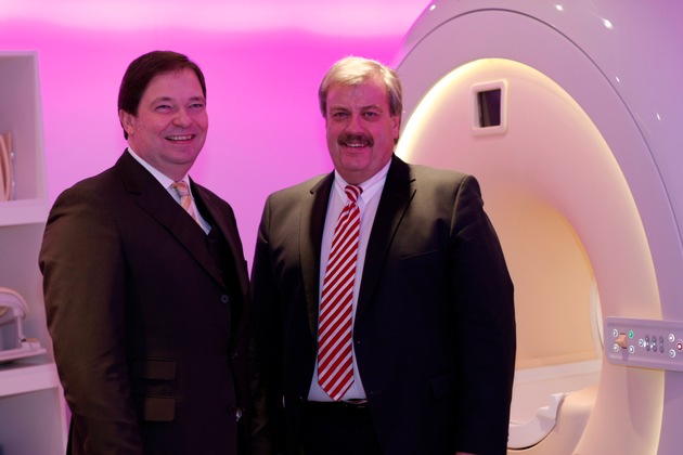 Modernisierungsschub in der Radiologie / Asklepios erwirbt sechs der modernsten Kernspintomographen von Philips (mit Bild)