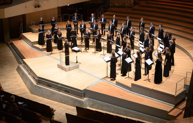 Bundesjugendchor und Deutsches Symphonie-Orchester am 18.3.2023 in der Philharmonie Berlin