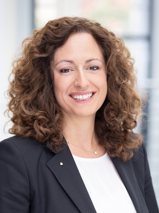 Vorstandswechsel bei der Sparkasse KölnBonn: Cathrin Dauven folgt auf Rainer Virnich, Michael Kahl wird neuer Privatkunden-Vorstand