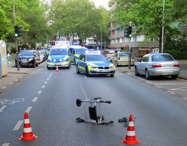 POL-ME: Unfall mit Funkstreifenwagen: 82-jährige Ratingerin schwer verletzt - Ratingen - 2005013